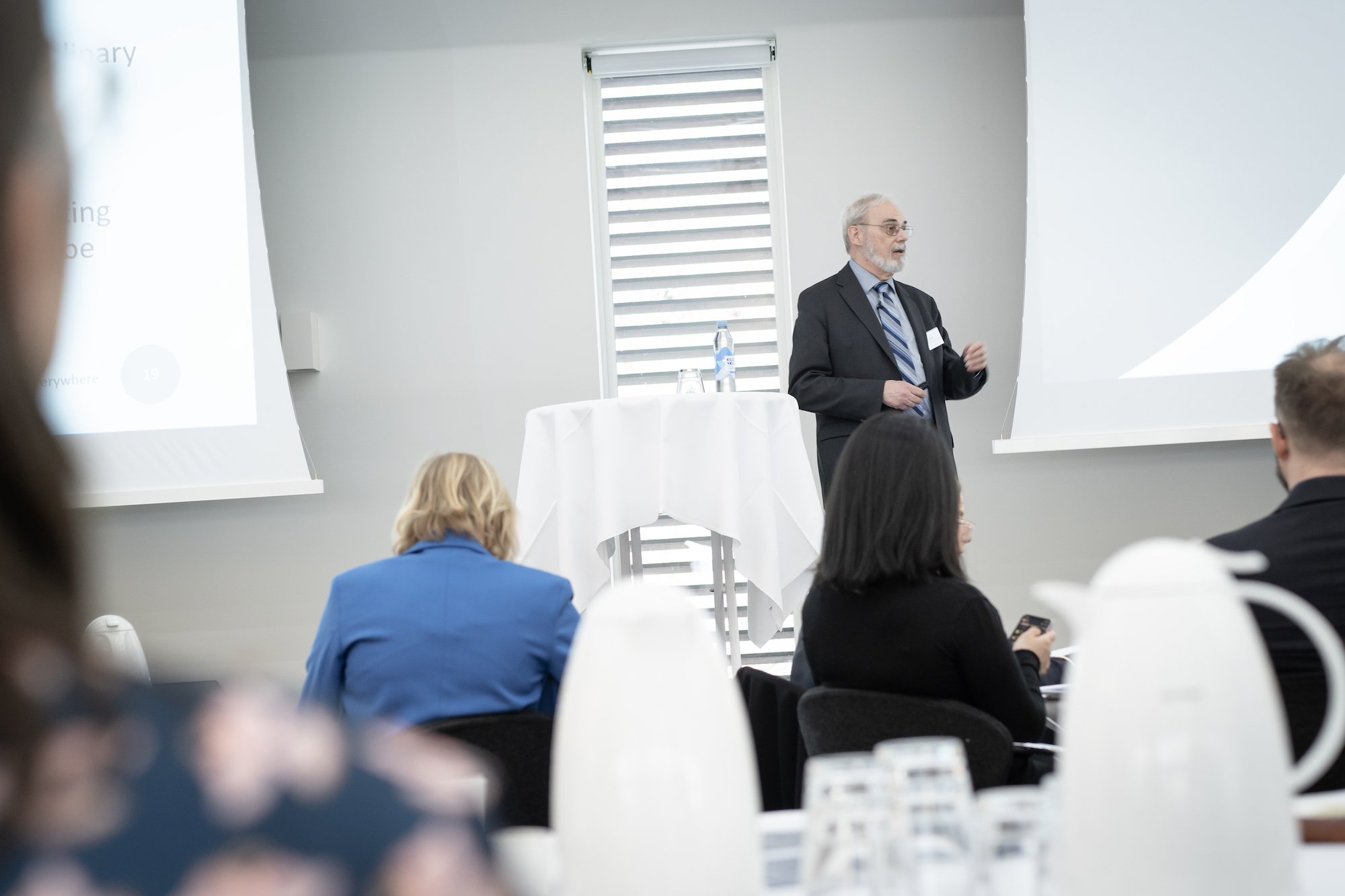 Hovedtaler Eric Grimson holder oplægget 'Preparing for a World of AI everywhere?'