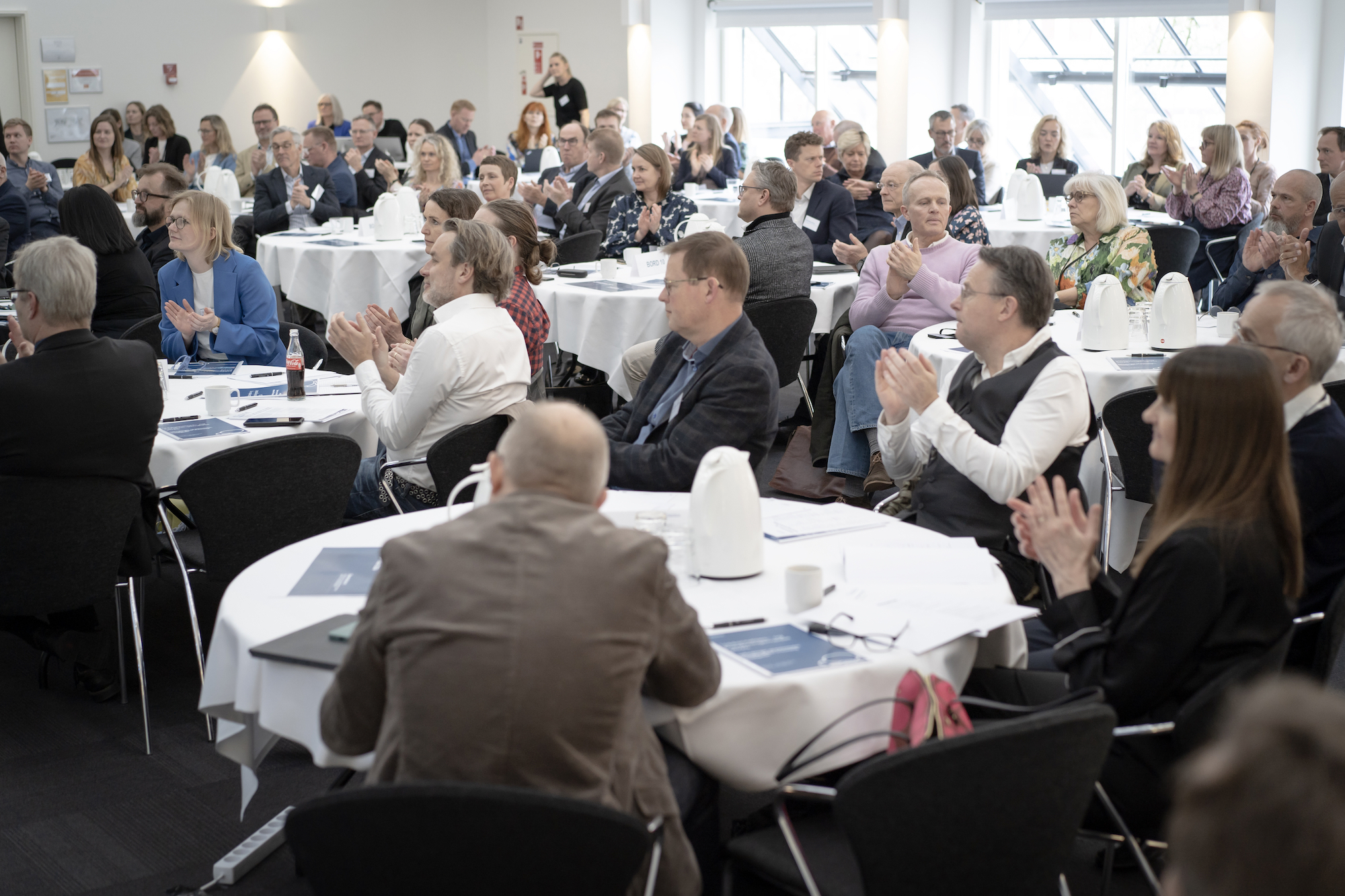 Deltagerne ved Uddannelses- og Forskningsmødet 2024. Deltagerne er inviteret af Uddannelses- og forskningsministeren